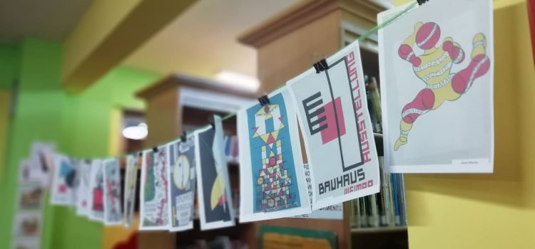 «Στη Βιβλιοθήκη κάθε μήνα… έχουμε θέμα» 100 χρόνια από την ίδρυση του Bauhaus: Φτιάχνουμε μια αφίσα για το πρόγραμμα της Βιβλιοθήκης.