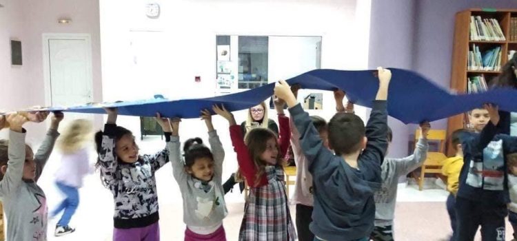 Στη βιβλιοθήκη κάθε μήνα…έχουμε θέμα. 3η συνάντηση: «Θέλω ν’ ανέβω στο φεγγάρι»: Βιβλία για πολύ μικρά παιδιά