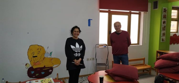 Μία νότα αισιοδοξίας στην Παιδική Γωνιά της Δημοτικής Βιβλιοθήκης Καβάλας «Βασίλης Βασιλικός» αποτέλεσμα εθελοντισμού και ανιδιοτελούς προσφοράς.